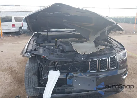 2018 Jeep Grand Cherokee Laredo 4X4 from USA, damaged, VIN 1C4RJFAG0JC438732